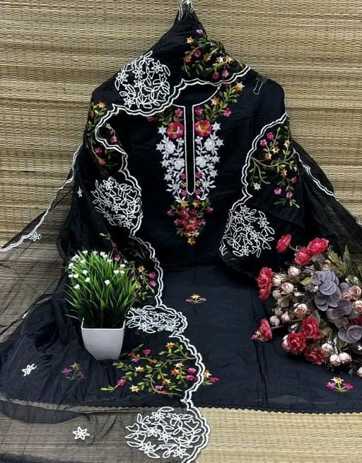 COTTON PAKISTANI SUITS