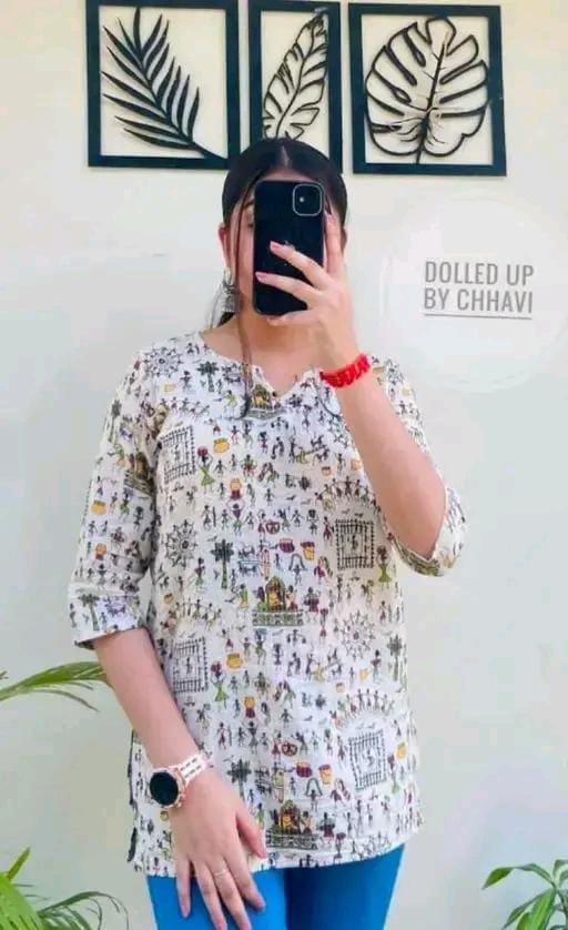 Polyster/Crepe fabric-Floral/ varli Printed Short Kurti