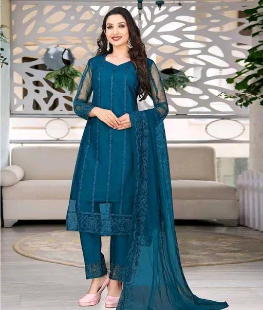 Women Cotton Blend Kurti Set with Dupatta |