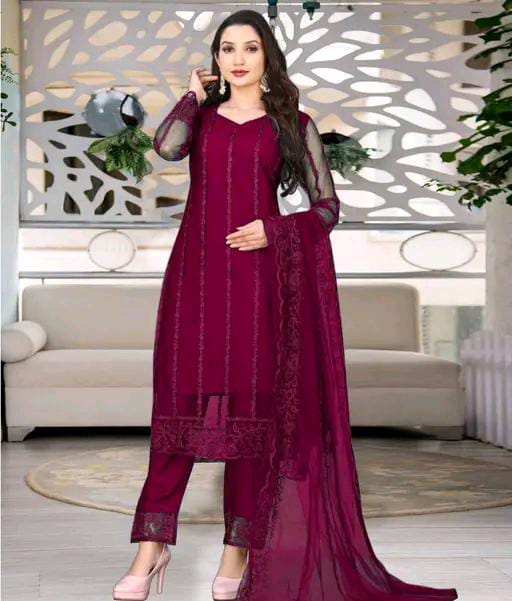 Women Cotton Blend Kurti Set with Dupatta |