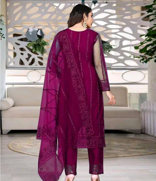 Women Cotton Blend Kurti Set with Dupatta |