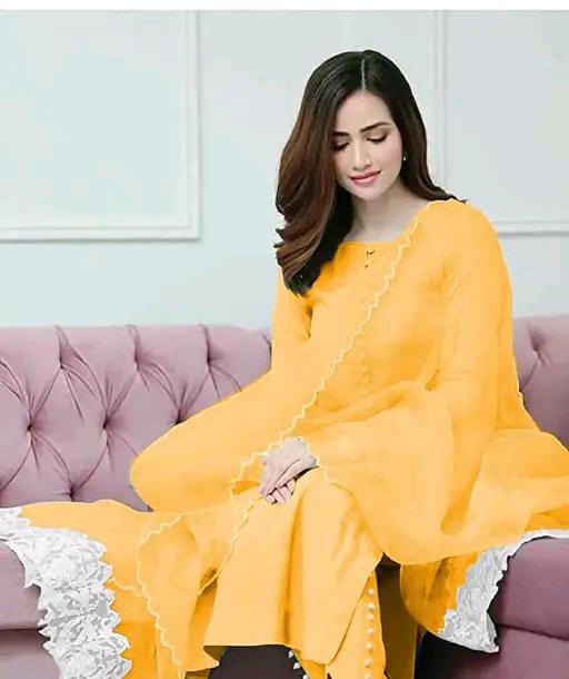 Green cotton embroidered women kurta set with duptta