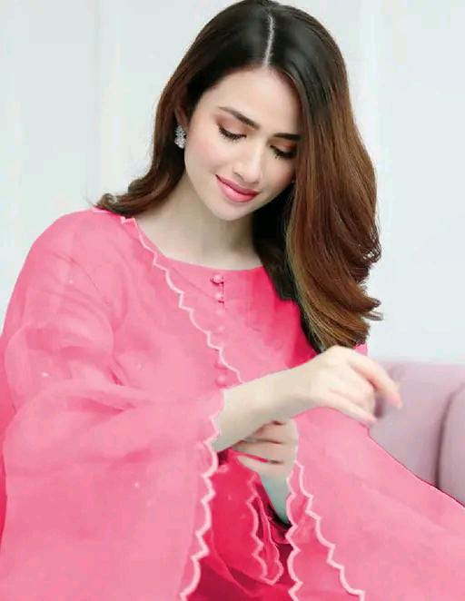 Green cotton embroidered women kurta set with duptta