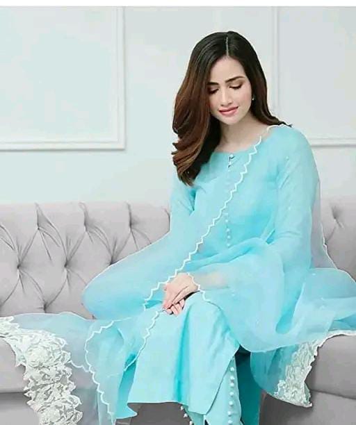 Green cotton embroidered women kurta set with duptta