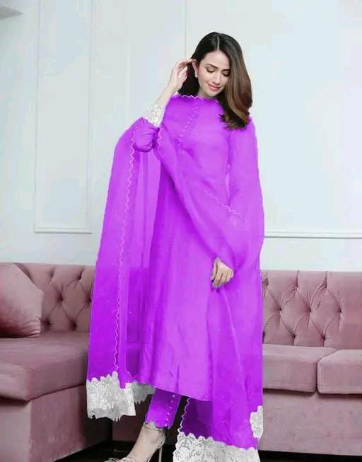 Green cotton embroidered women kurta set with duptta