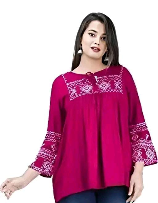 WOMEN'S EMBROIDERED TOP