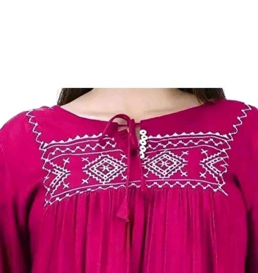 WOMEN'S EMBROIDERED TOP