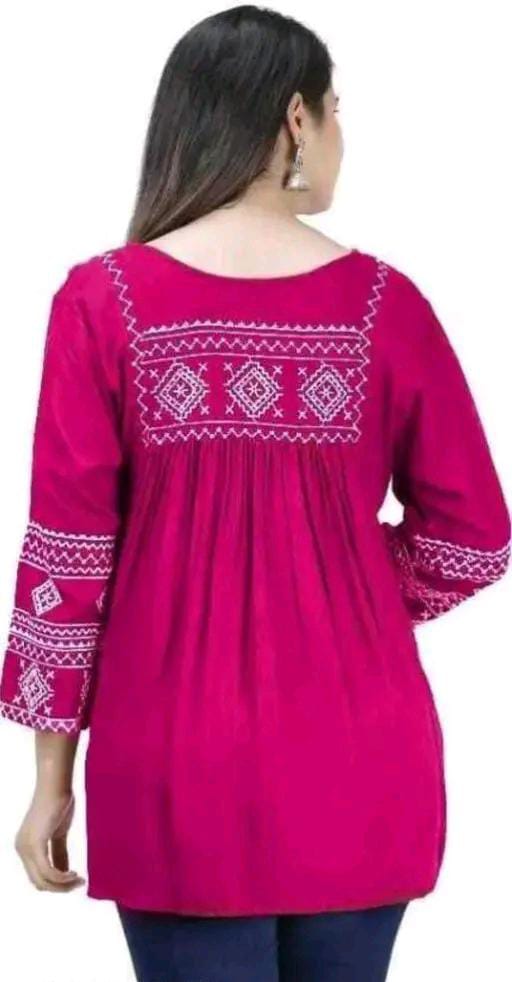 WOMEN'S EMBROIDERED TOP