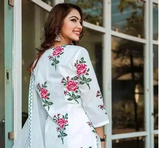 WOMEN'S PRINTED COTTON SUITS