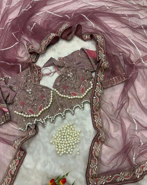 TRENDING EMBROIDERED BOLLYWOOD STYLE NET SAREE