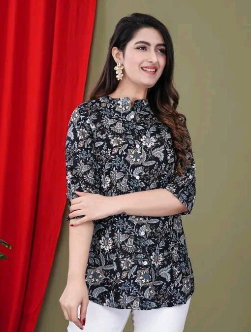 STYLISH DESIGNER WOMEN'S TOP